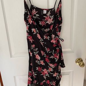 Women’s Wrap Dress